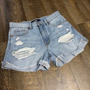 Aero Mom Distressed Jean shorts Women’s Size 2